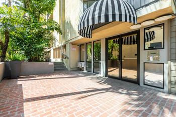 Entry view at Los Feliz, Los Angeles, 90027